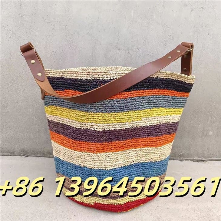 Farverig raffia kvinde busket