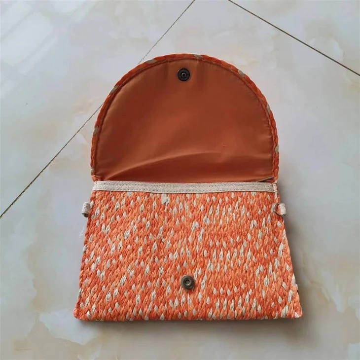 Women Straw Braids Clutch Bag